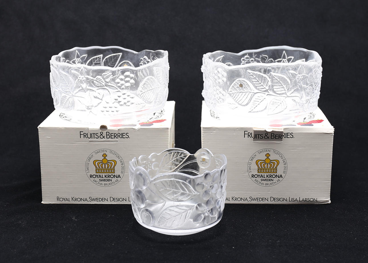 SKÅLAR, "frukt & bär", 3 st, design Lisa Larson, Royal Krona.