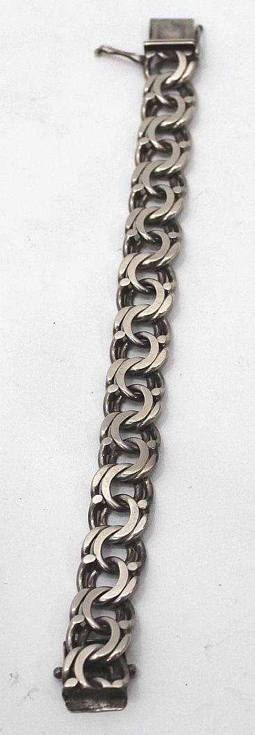 ARMBAND bismarklänk i silver 45,0 gram.