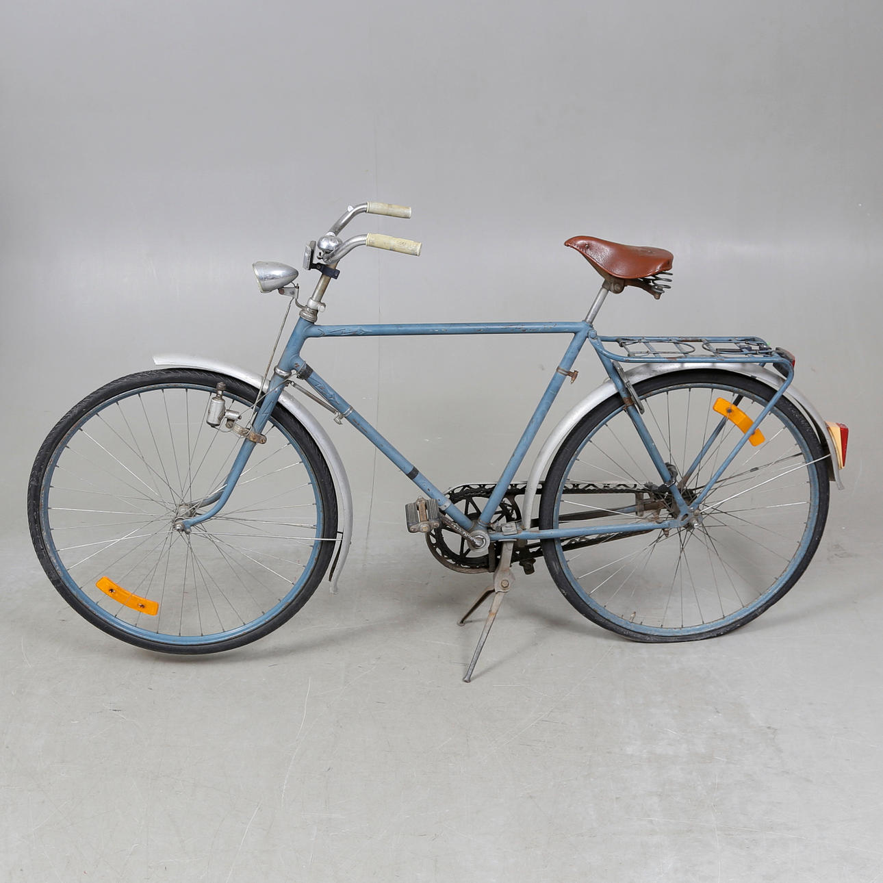 MEN'S BIKE, 1940s/50s.
