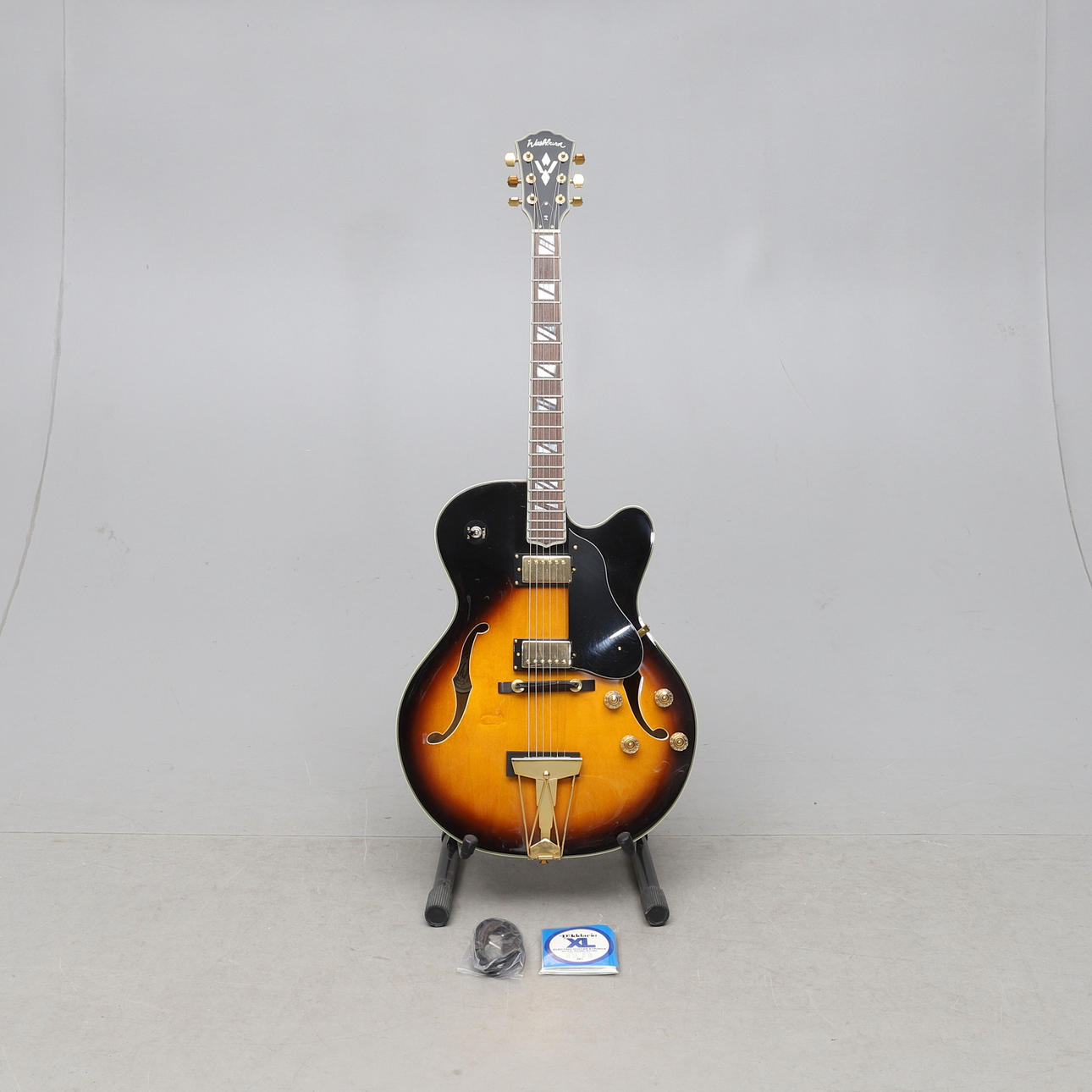 GUITAR, George Washburn, J-6.