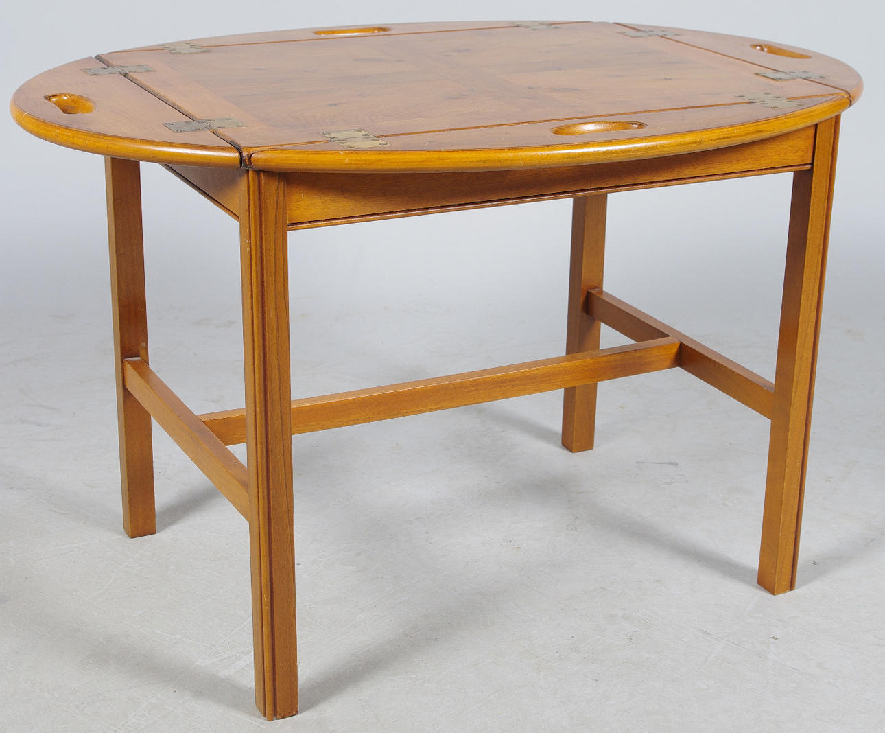 BUTLERS TRAY, idegran, engelsk stil.