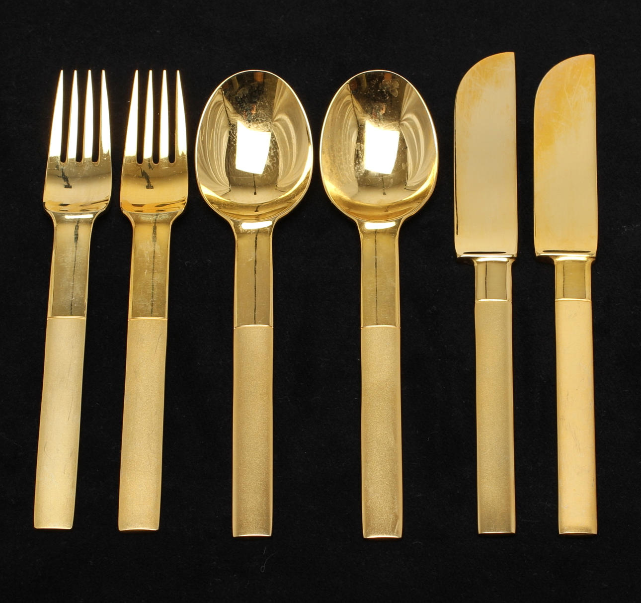 BESTICK, 22 st, "Nobel", design Gunnar Cyrén.