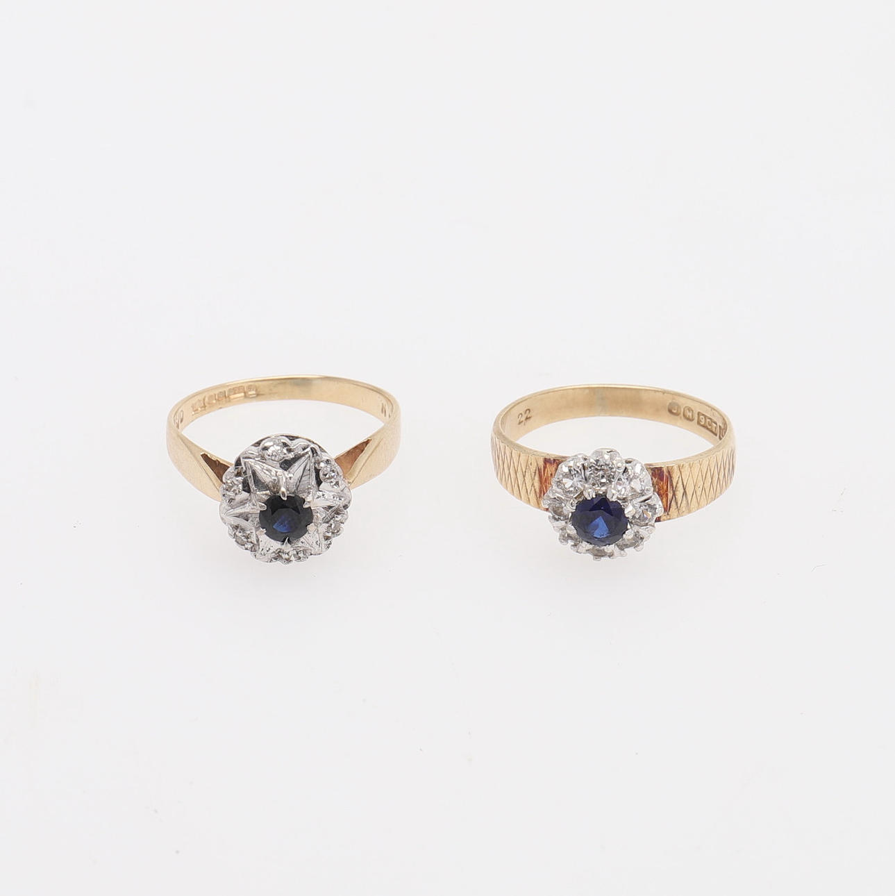 CARMOSÉRINGAR, TVÅ STYCKEN.