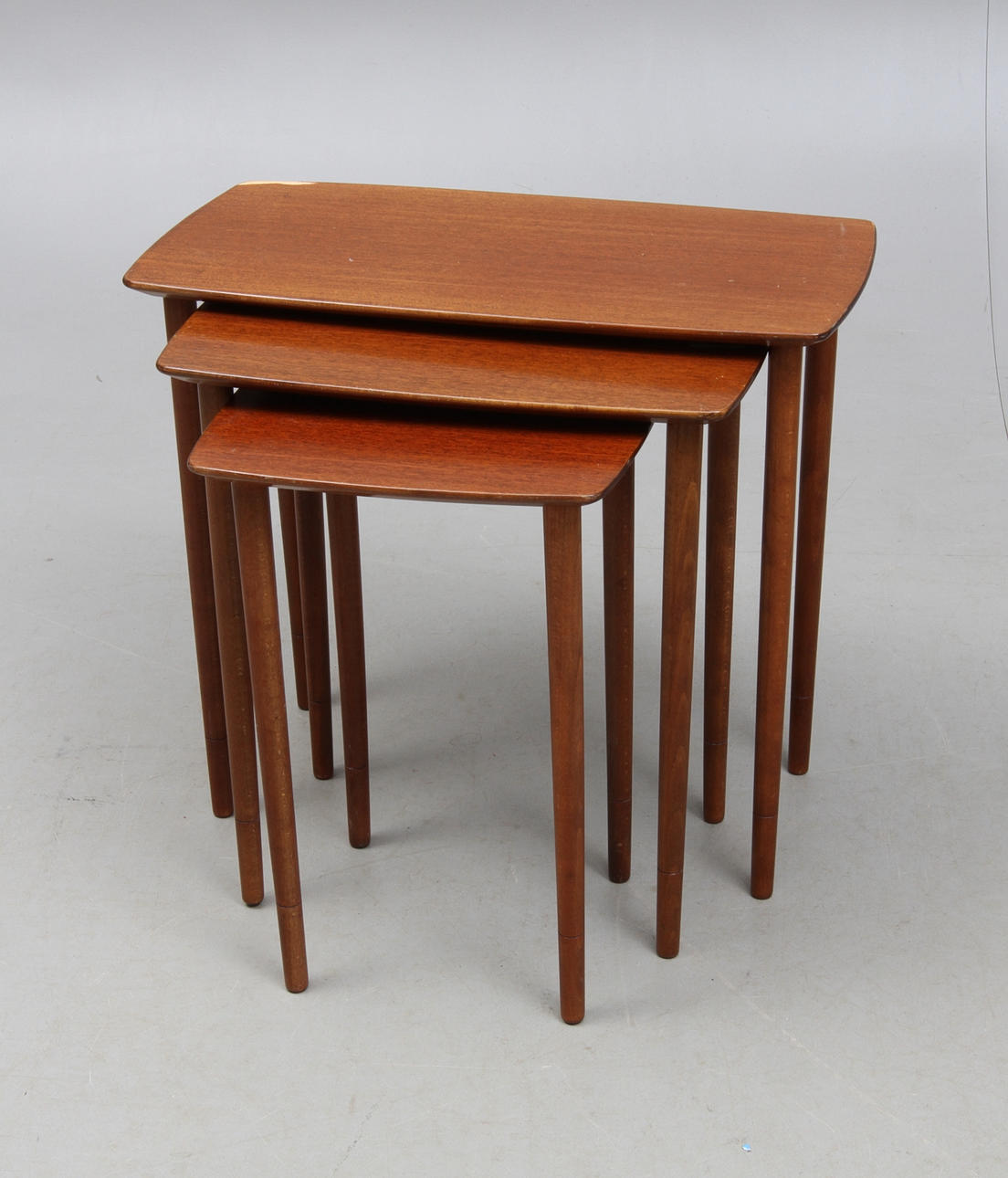 SATSBORD, 3 delar, Jason Ringsted, Danmark, 1900-talets andra hälft.