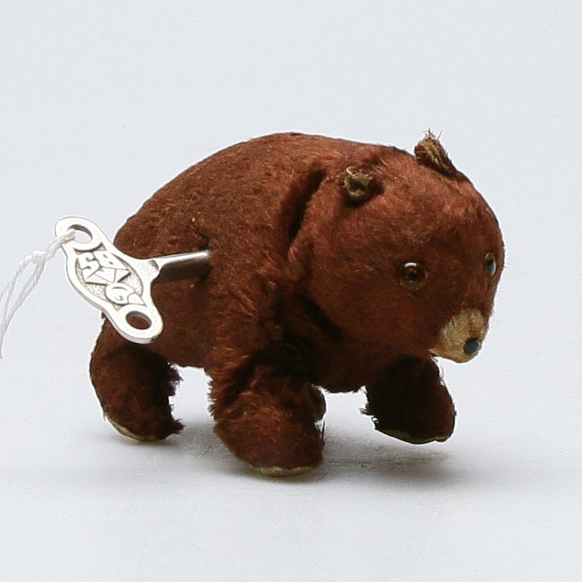 MECHANICAL TOY, "Clever Bear" mid 20th century.
