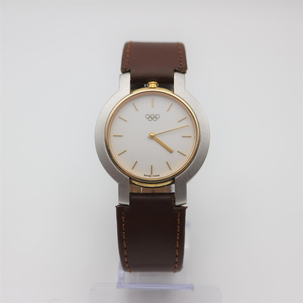 ANDRE RICARD. RELOJ DE PULSERA DE DISEÑO MILUS.