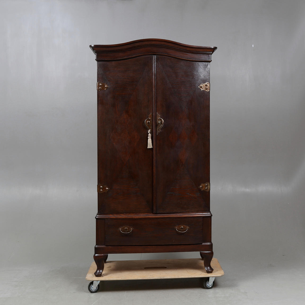 SCHRANK, 1910/20er Jahre.