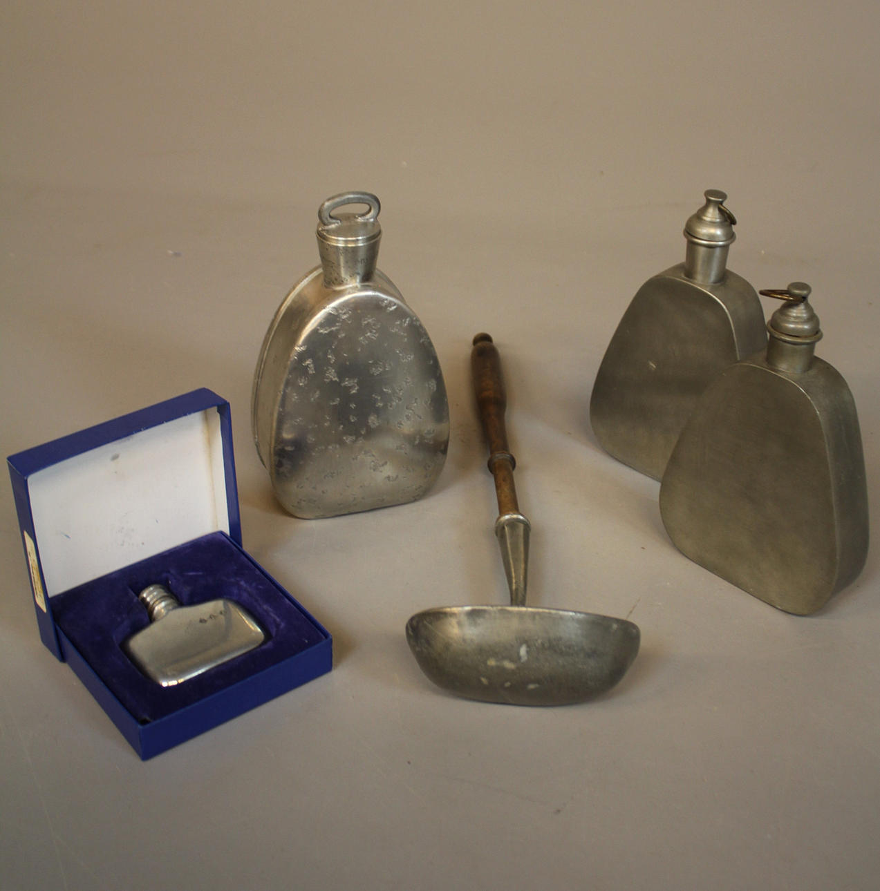 PEWTER OBJECTS 5 parts.
