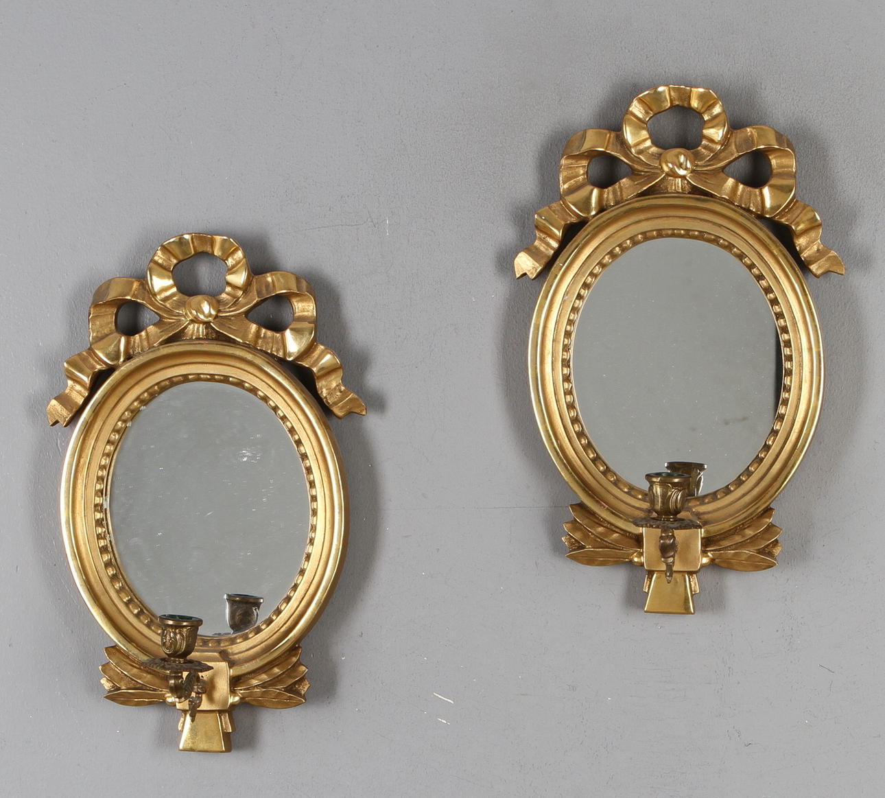 SPEGELLAMPETTER, 1 par, gustaviansk stil, 1900-tal.