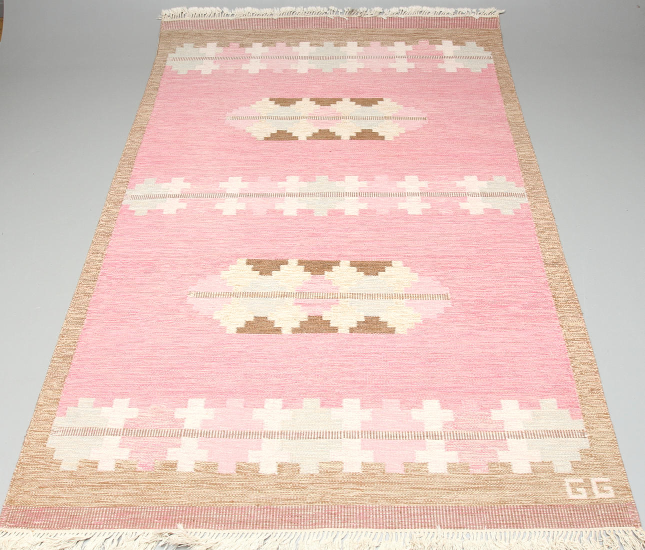 MATTA, rölakan, signerad GG. 302 x 200 cm.