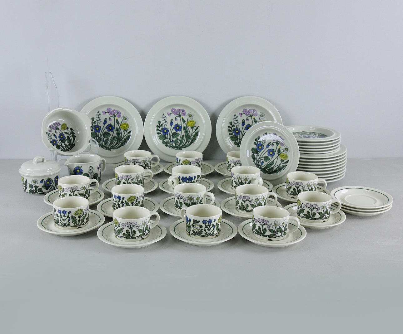 ESTERI TOMULA. tableware, 56 pieces, "Flora", Arabia, Finland.