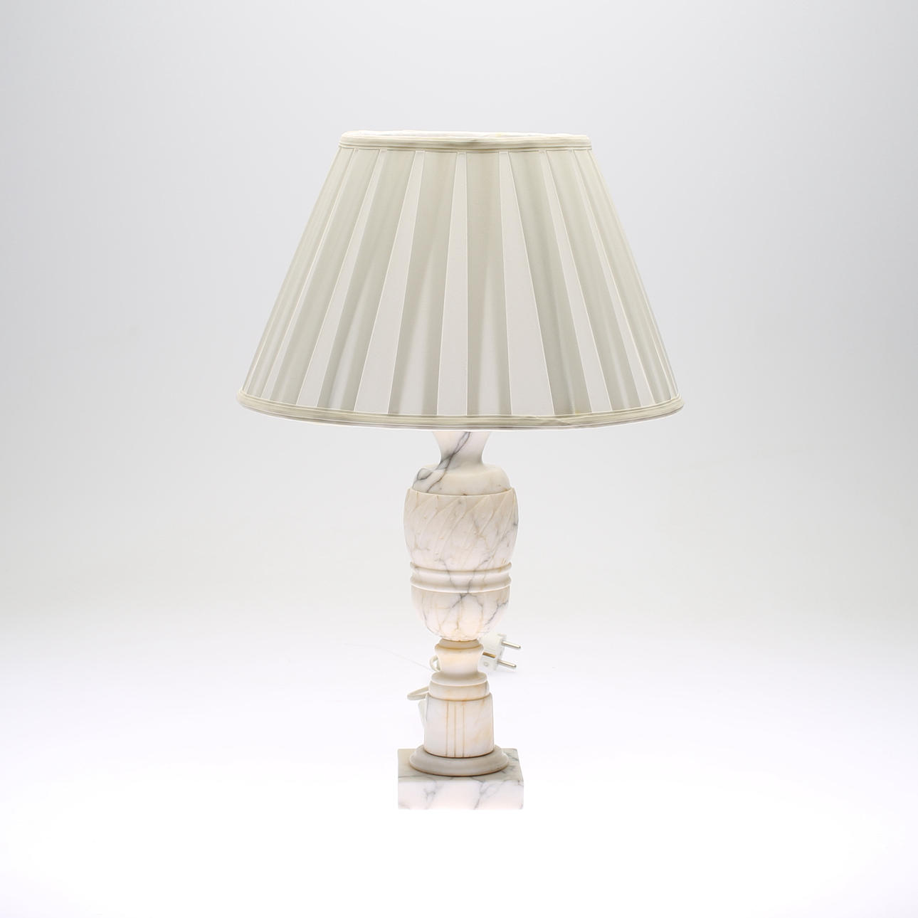 BORDSLAMPA, marmor, 1900-tal.