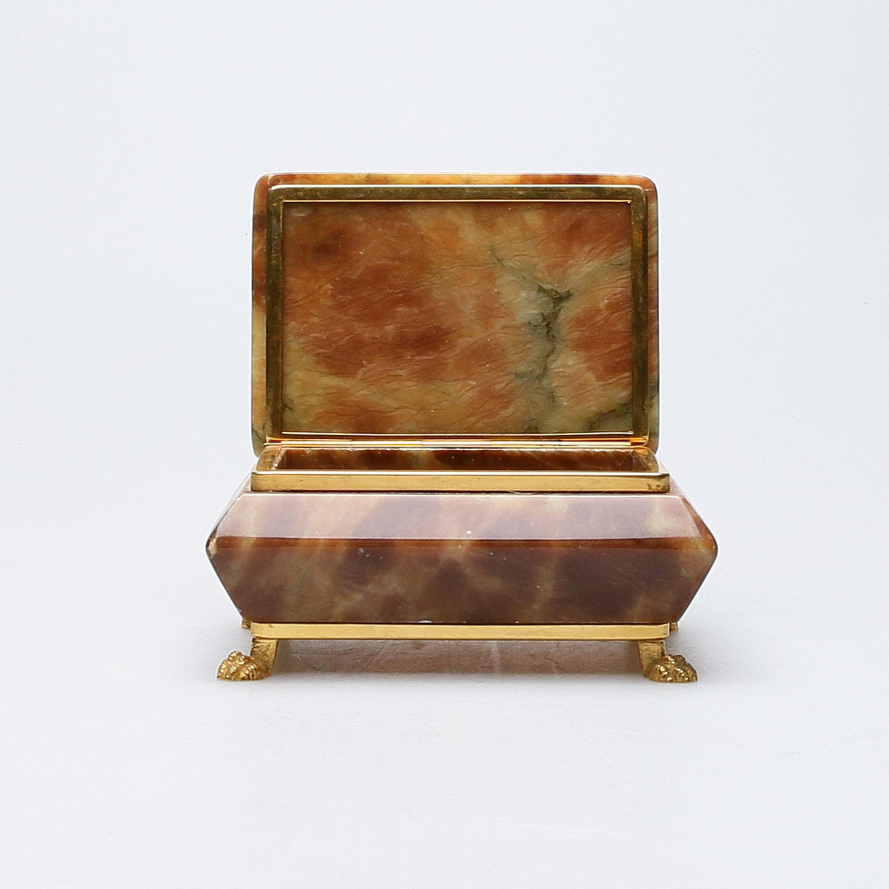 CAJA, alabastro/metal amarillo, estilo imperio.