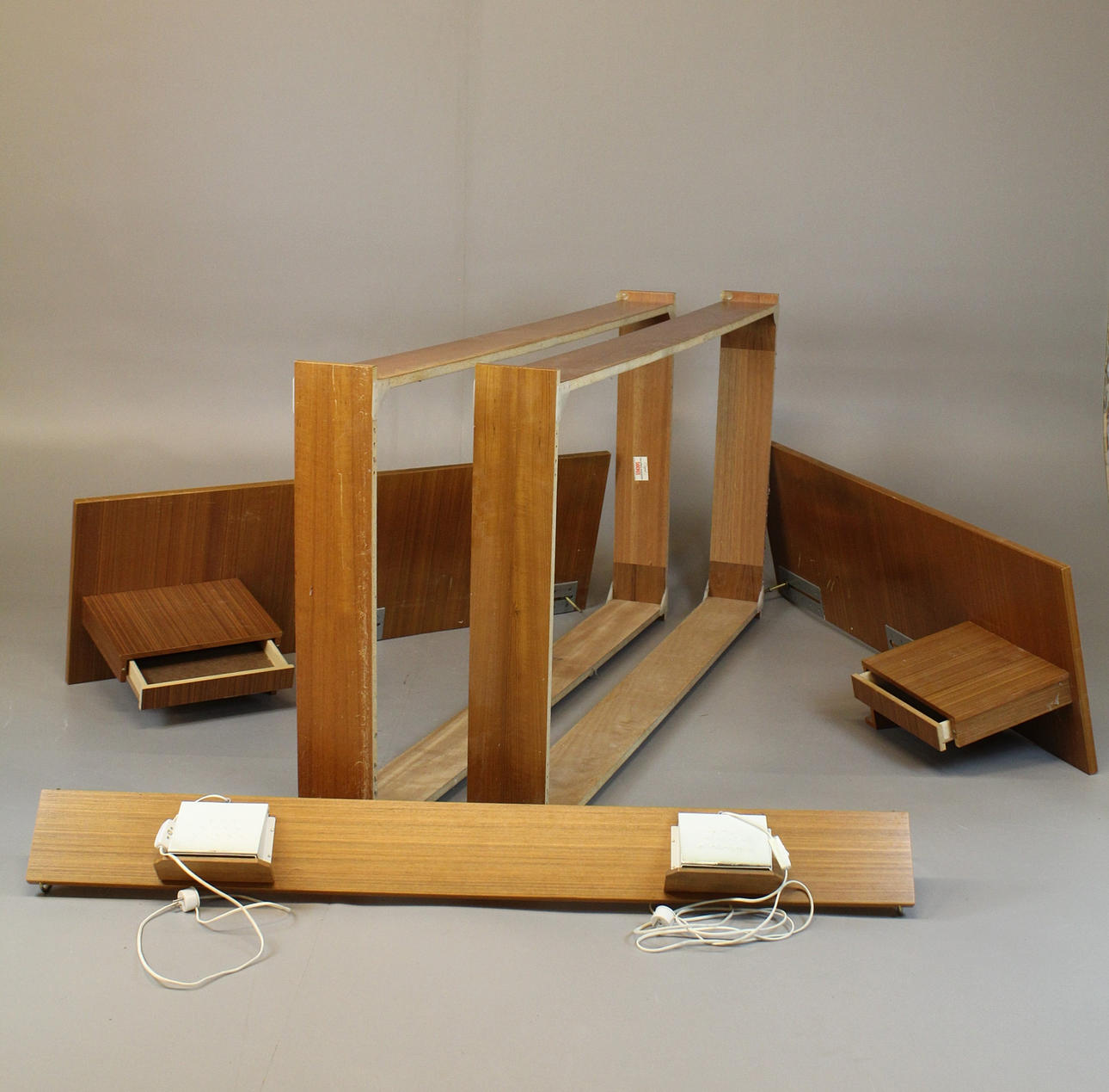 SENGE 1 par teaktræ midt i det 20. århundrede. Hilding Anders.