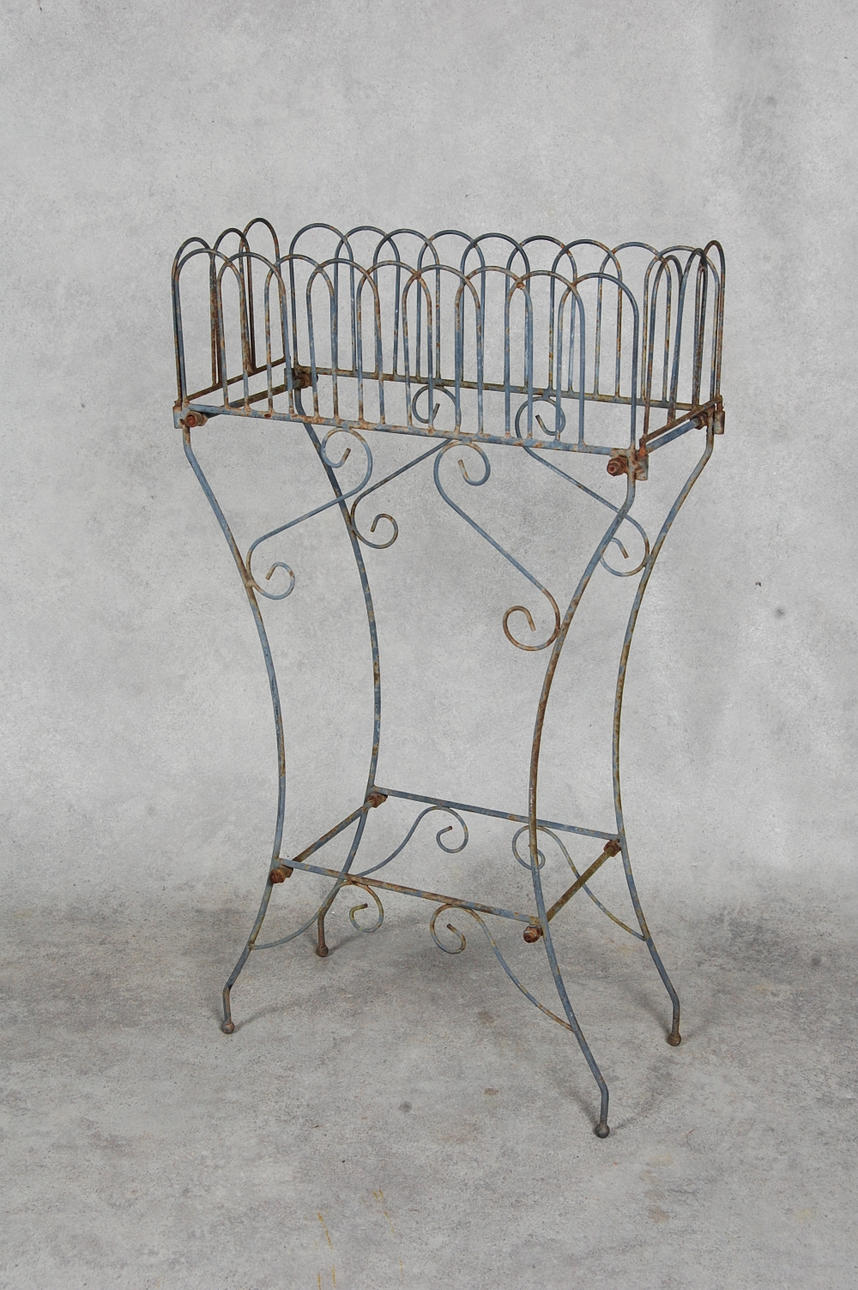 BLOMSTERBORD, smide, 1900-talets början.