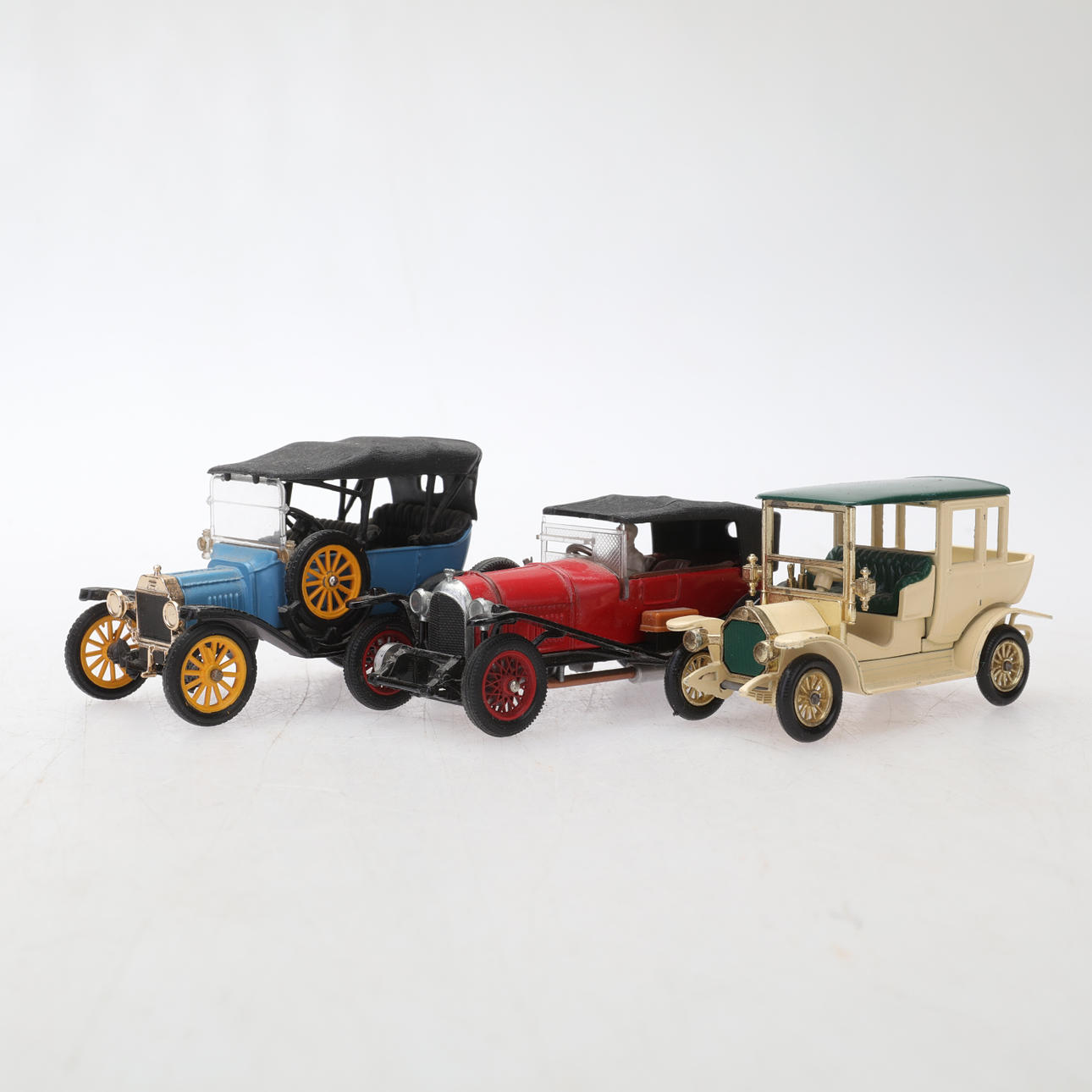 BILAR, 3 st, Corgi,Lesney.