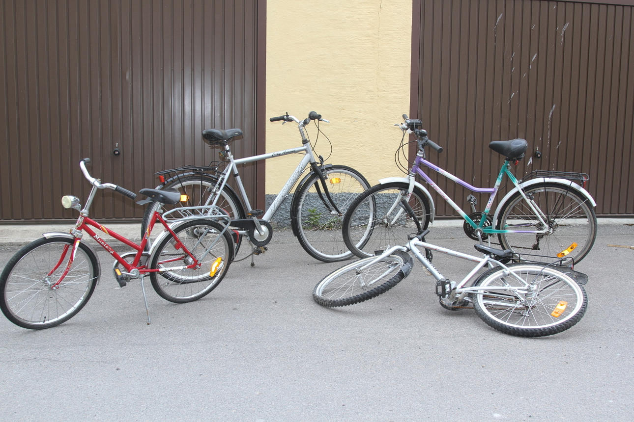 CYKLAR, 4 st.