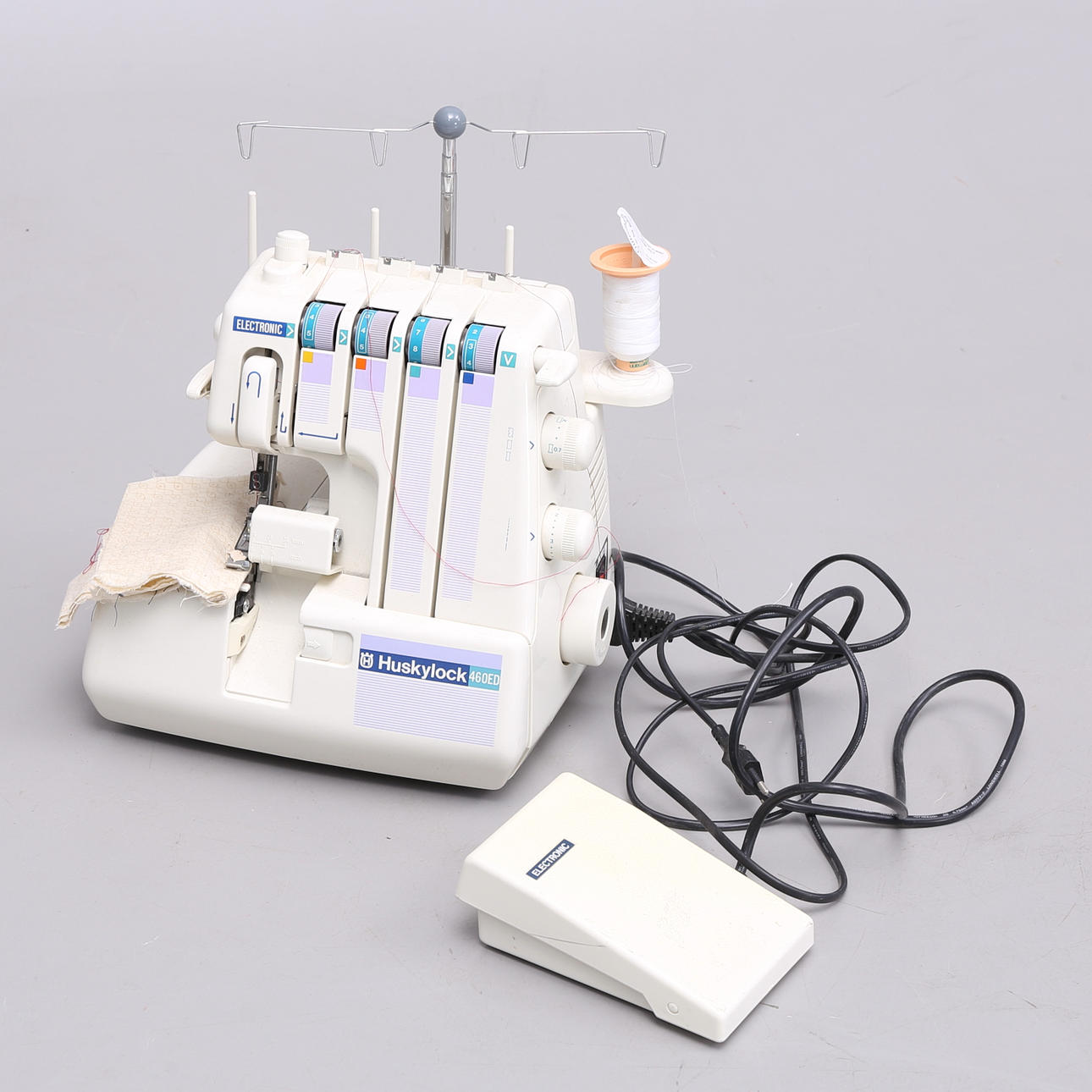 OVERLOCKMASKIN, Huskylock 460ED.