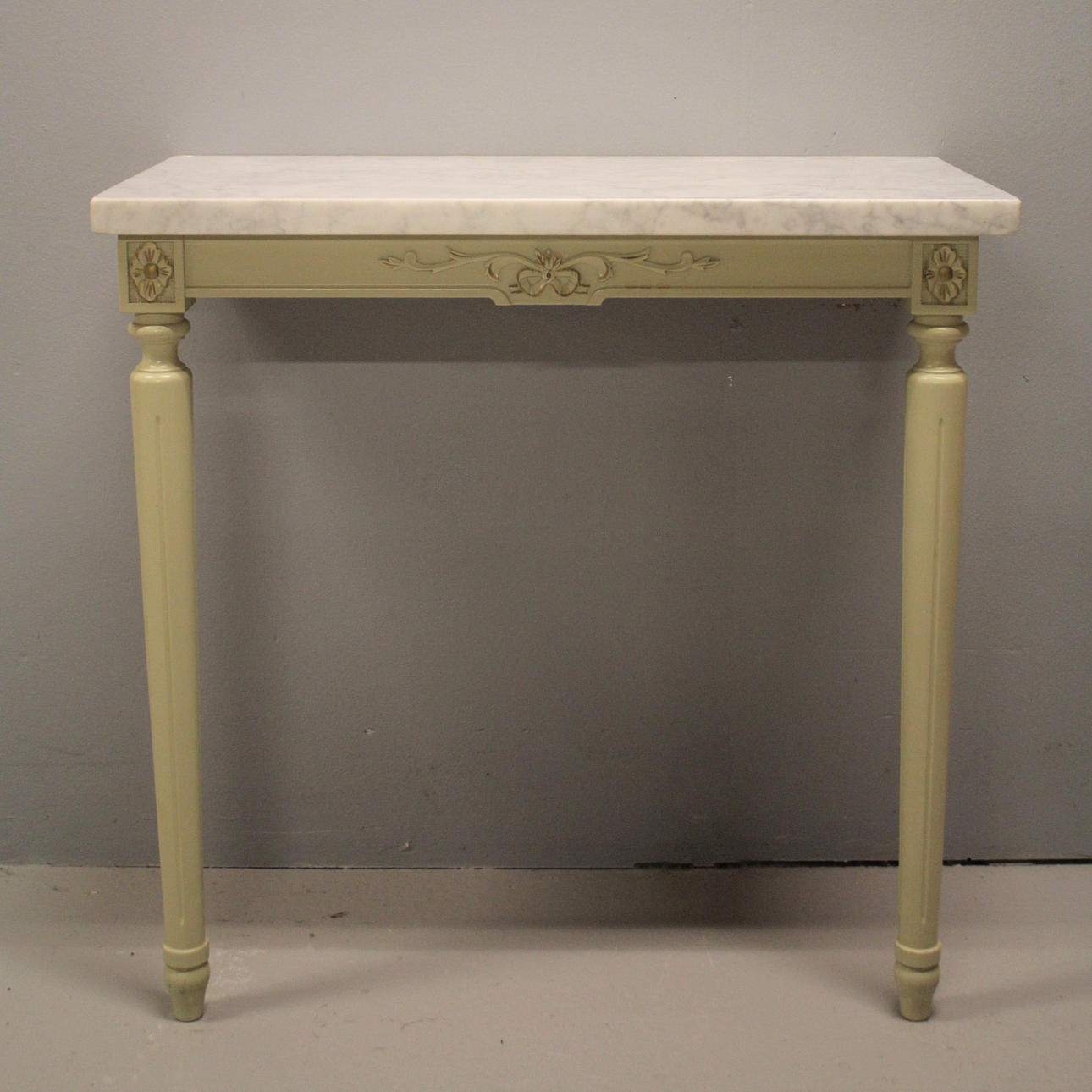 KONSOL BORD, med marmorplade. Gustaviansk stil.