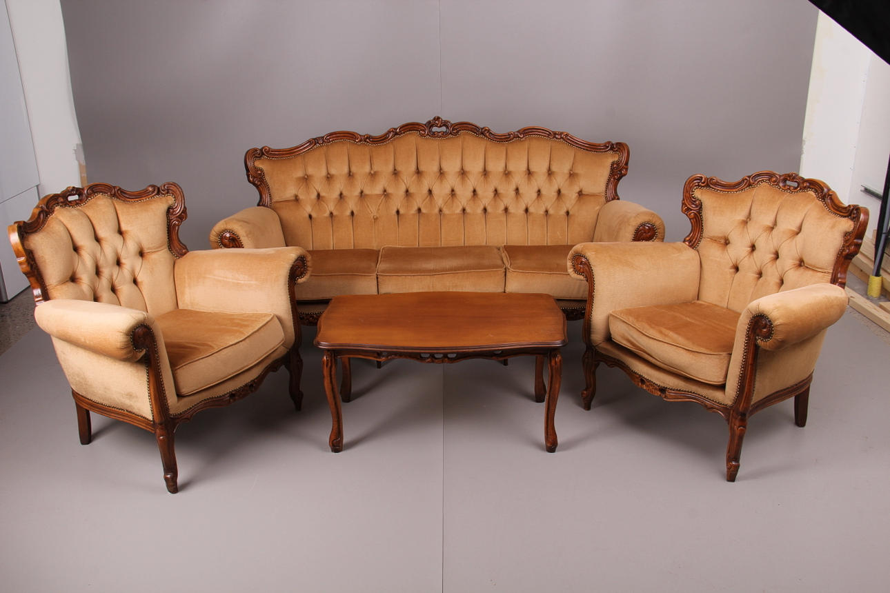 SALONGSMÖBLER, 4 delar, Rokokostil.