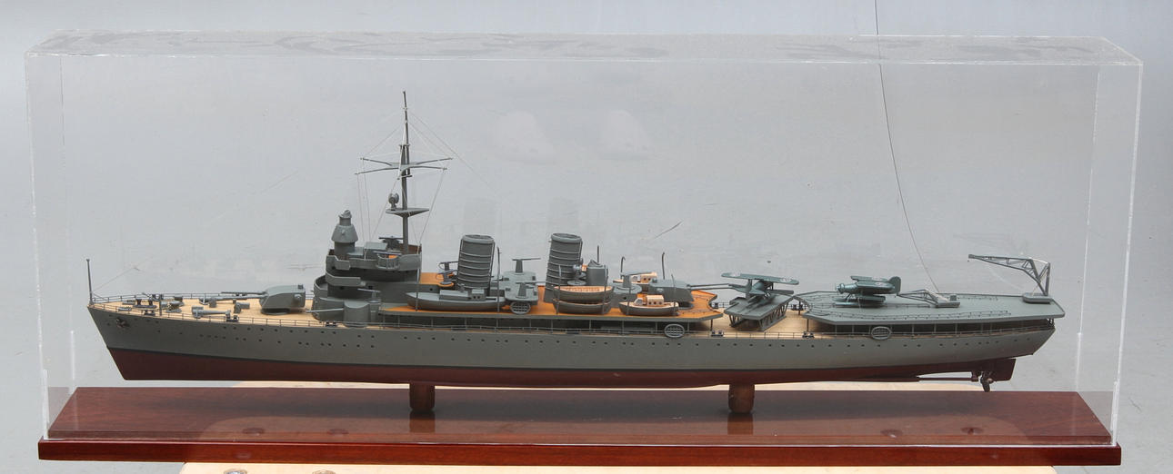 SKEPPSMODELL, Flygplanskryssaren Gotland, 2000-tal.