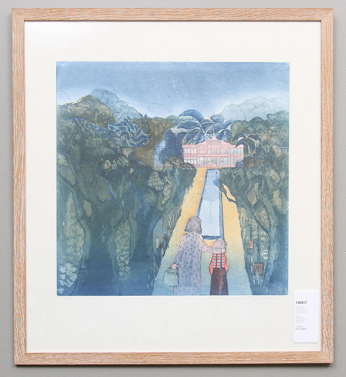 HELMTRUD NYSTRÖM. Kvinna och barn i skog med stort hus. Färgetsning. Signerad och daterad 1977. 102/150.