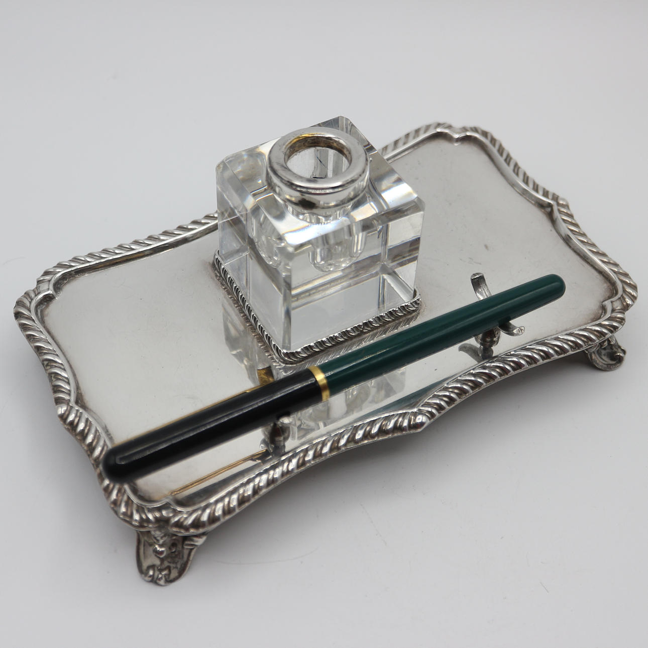 SCHREIBTISCHGARNITUR ENGLAND ANTIK.