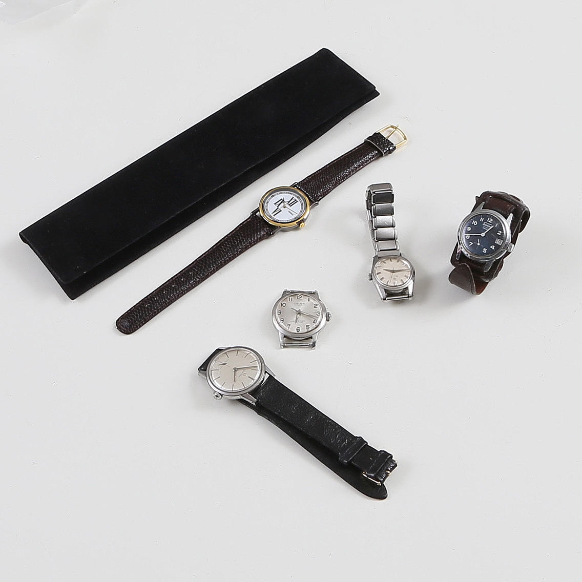 BRACELETS, 5 pieces, mostly men, including Certina and Citizen, 1900s.