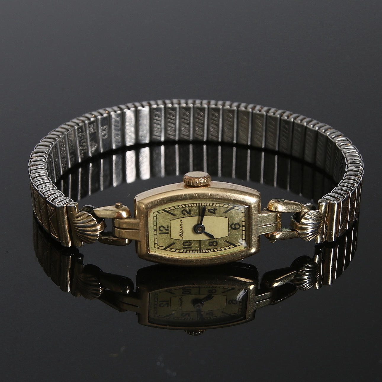 ARMBANDSUR, damur, Alpina 14 k guld i boett. 1900-talets andra halva.