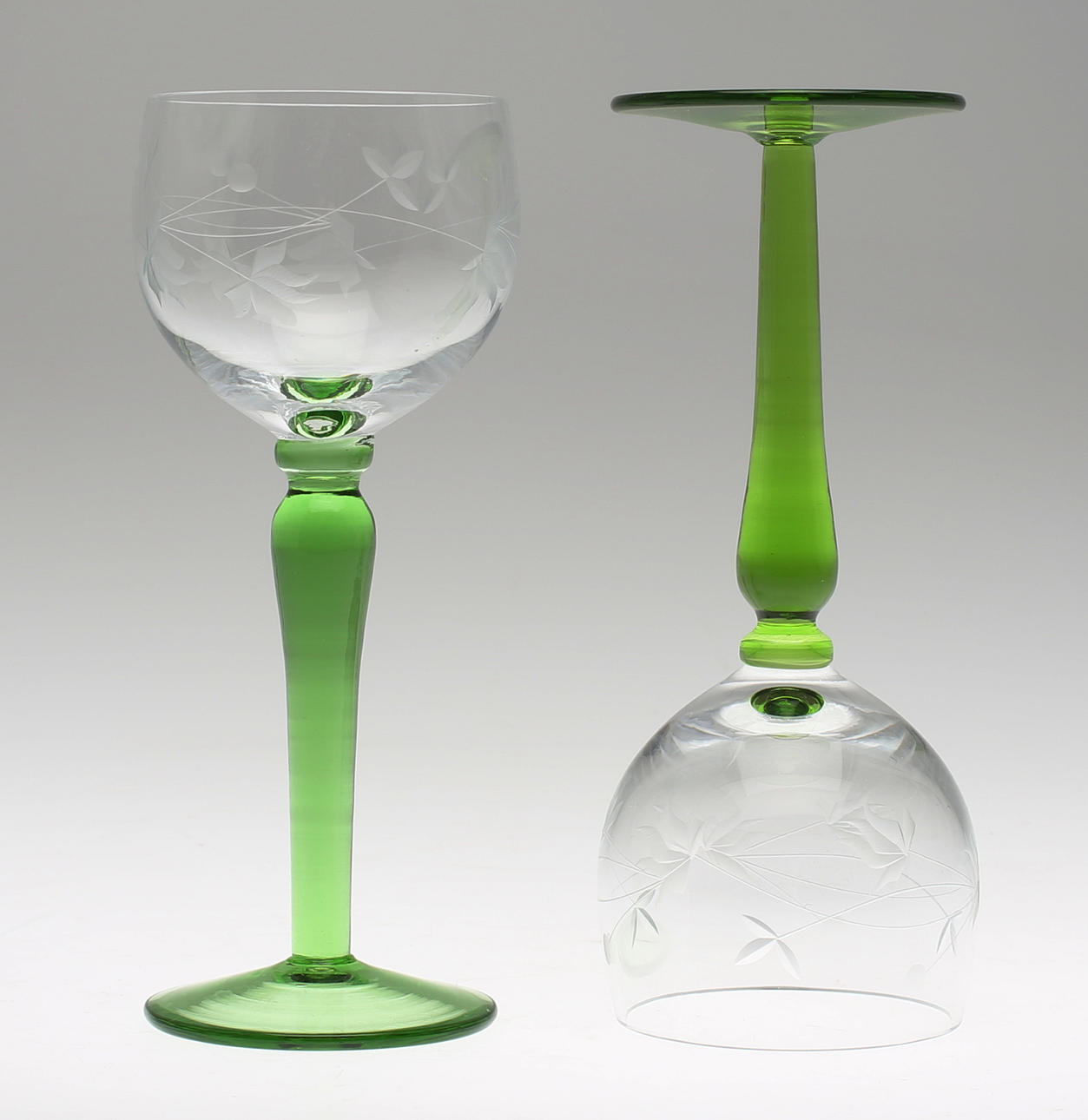 REMMARE 7 st, grön fot, etsad dekor, 1900-talets andra hälft.