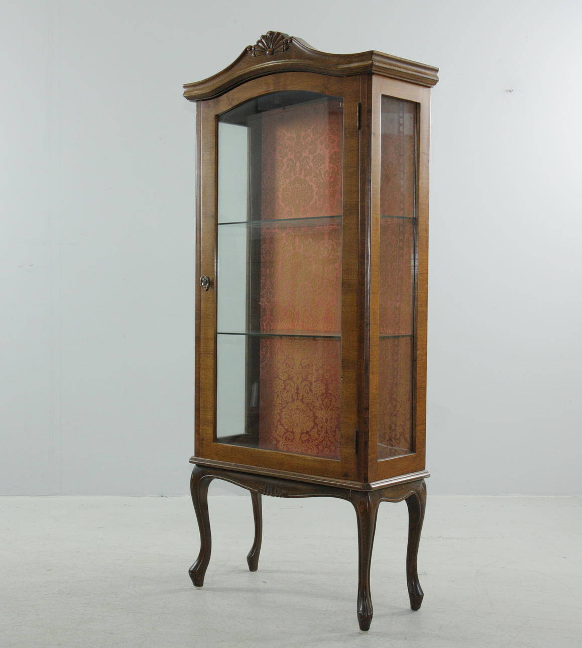 VITRINSKÅP, rokoko-stil, 1900-tal.