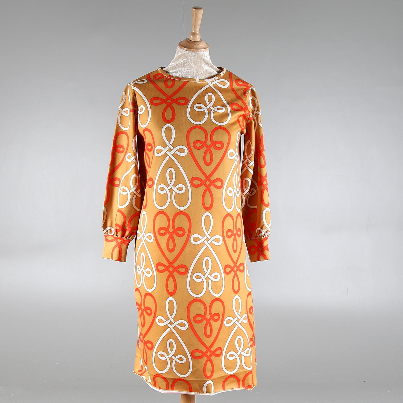 KLÄNNINGAR, 3 st, Rodier, Cacharel, Marimekko. 1960/70-tal.