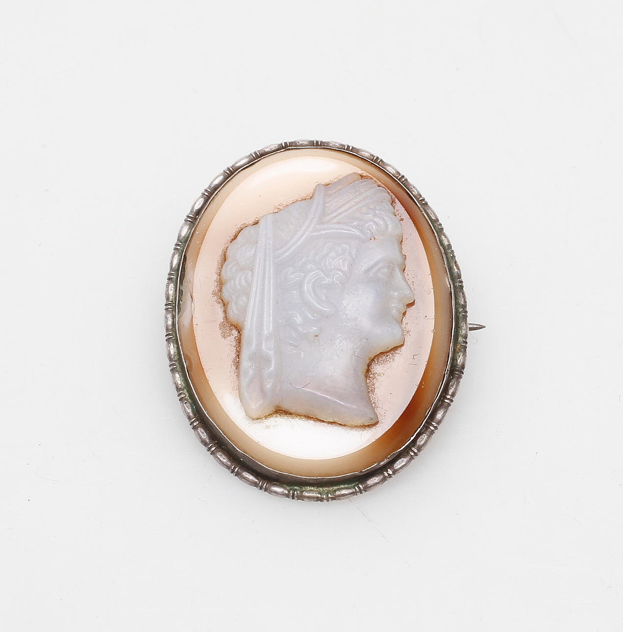 BROSCH, silver och Camé, sekelskiftet 1900.