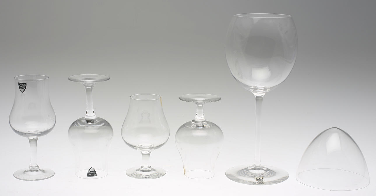 GLASSERVISDELAR, 11 delar, Elixir, Gunnar Cyrén, Orrefors, dessertvin, konjak, vin.