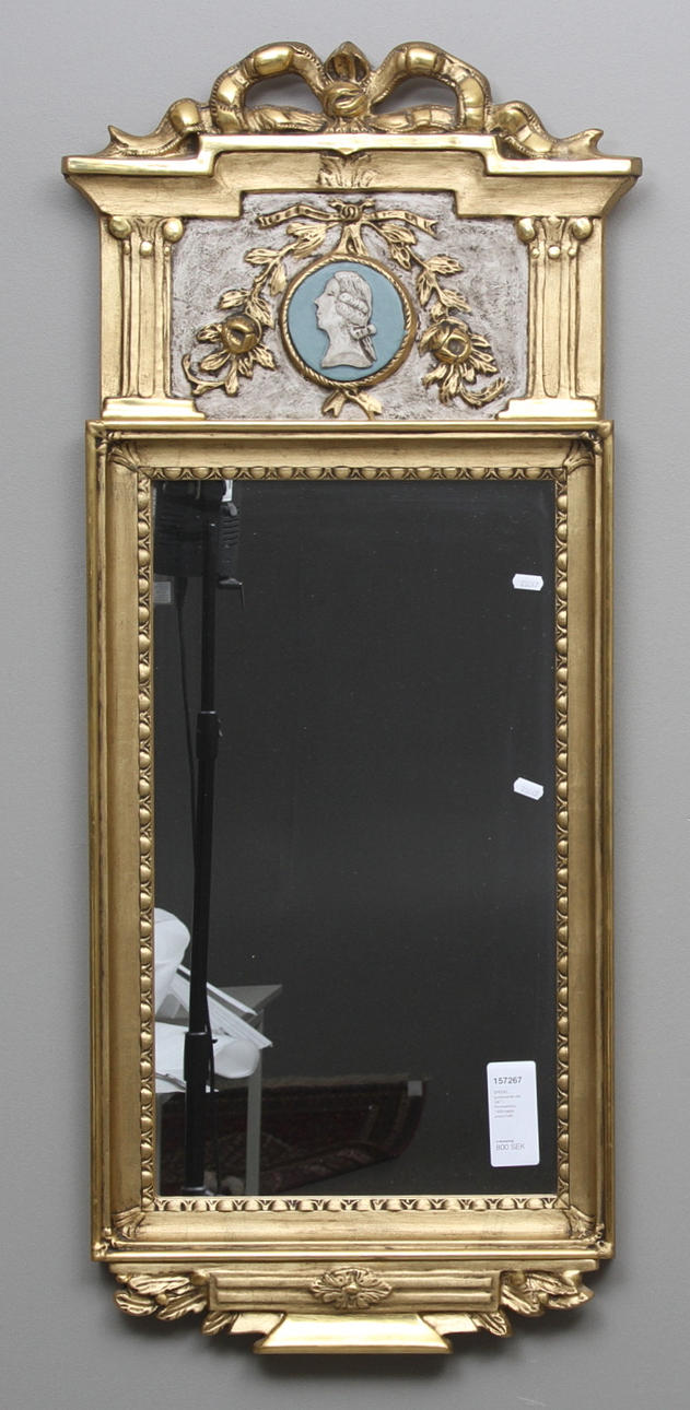 SPEGEL. gustaviansk stil, G&T i Hovmantorp, 1900-talets andra hälft.