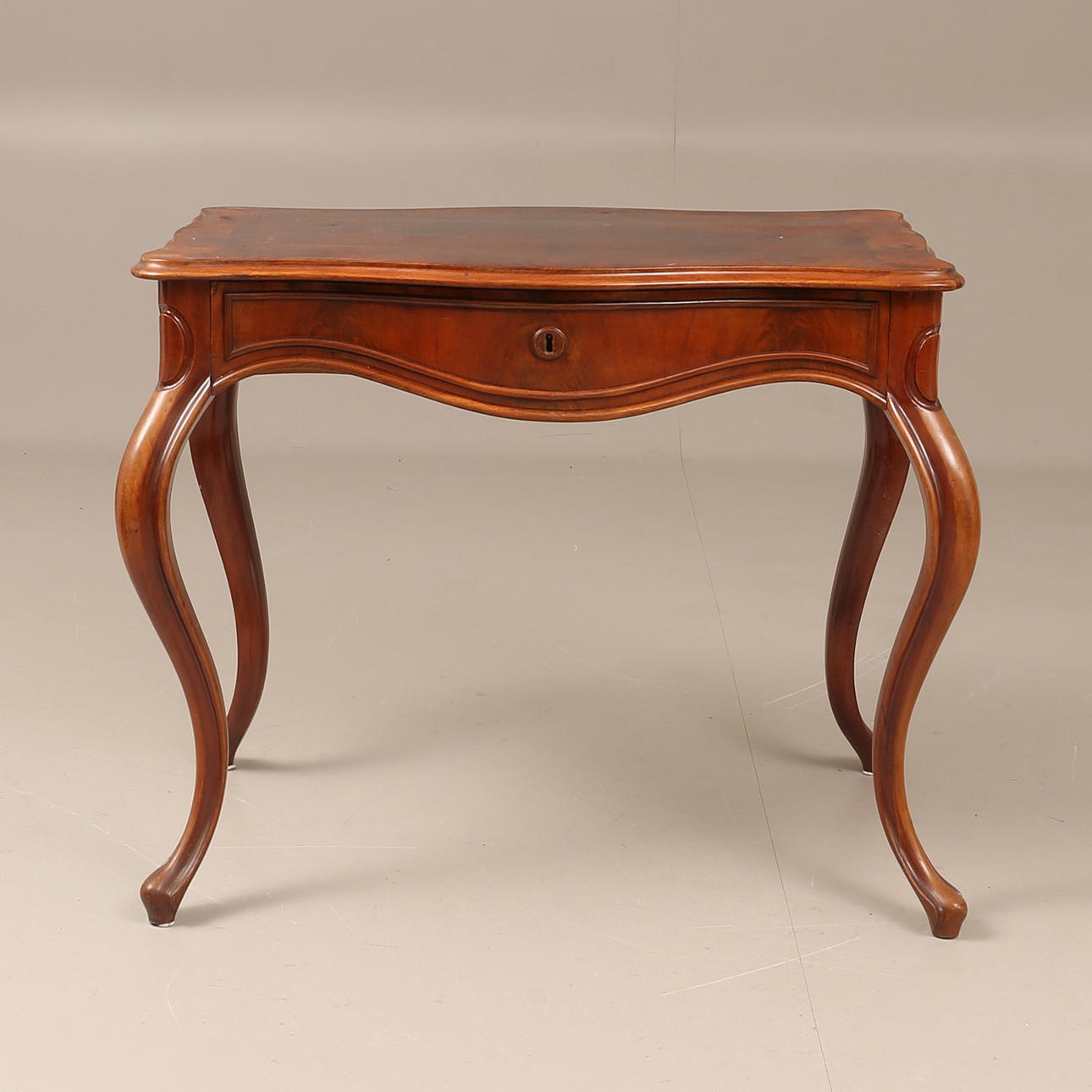 SKRIVBORD, nyrokoko, 1800-tal.