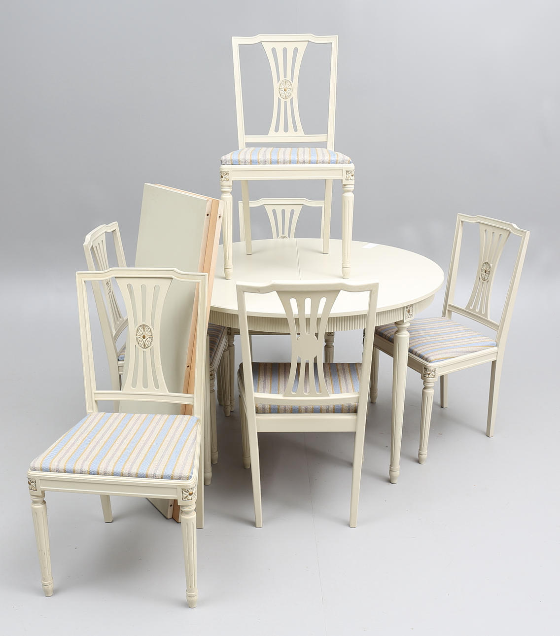 MATSALSMÖBEL, 7 delar, gustaviansk stil, 1900-talets mitt/andra hälft.