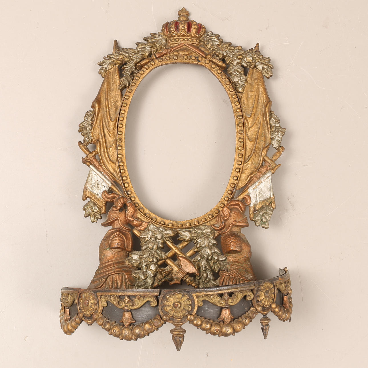 BORDSSPEGEL, gjutjärn, 1800-tal.