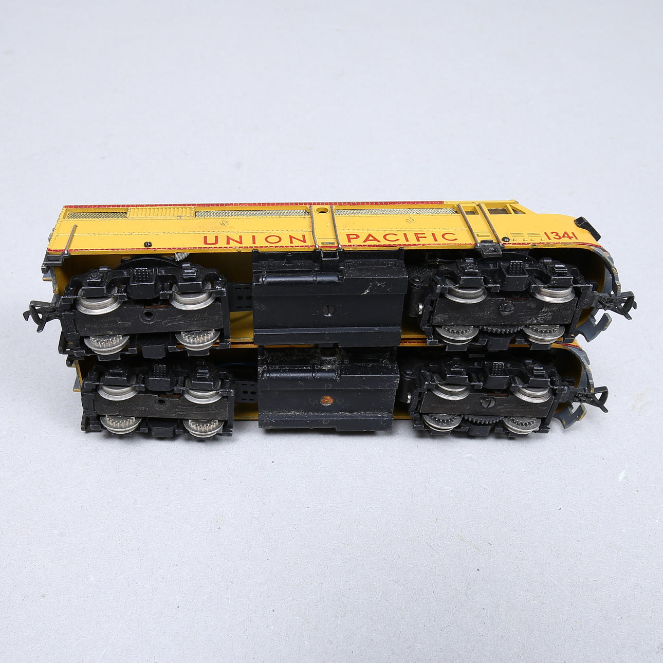 Fleischmann 1341 - Caisse Locomotive Diesel US Union Pacific - Métal HO 1/87 - Occasion