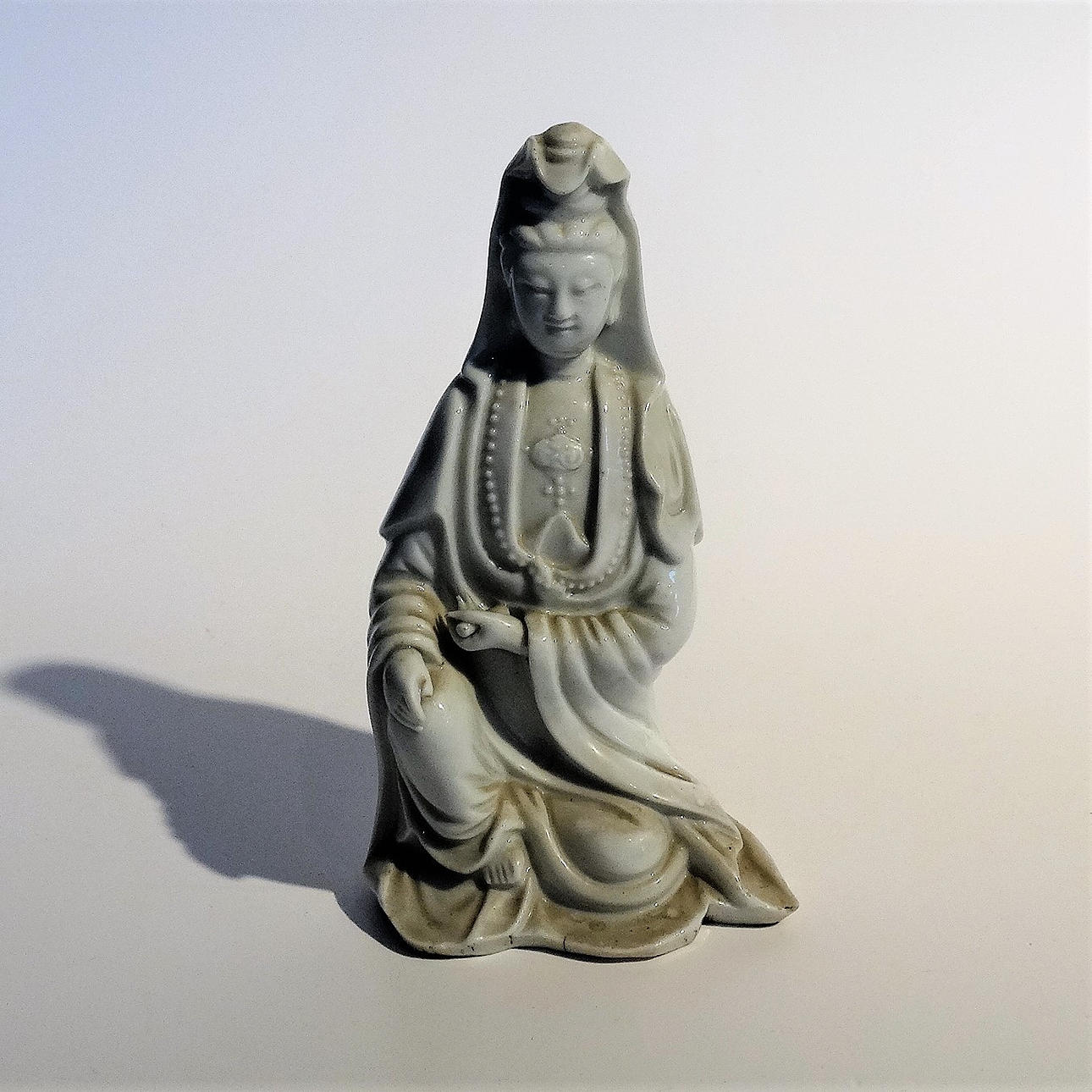 BLANC DE CHINE FIGURE, omkring 1900.