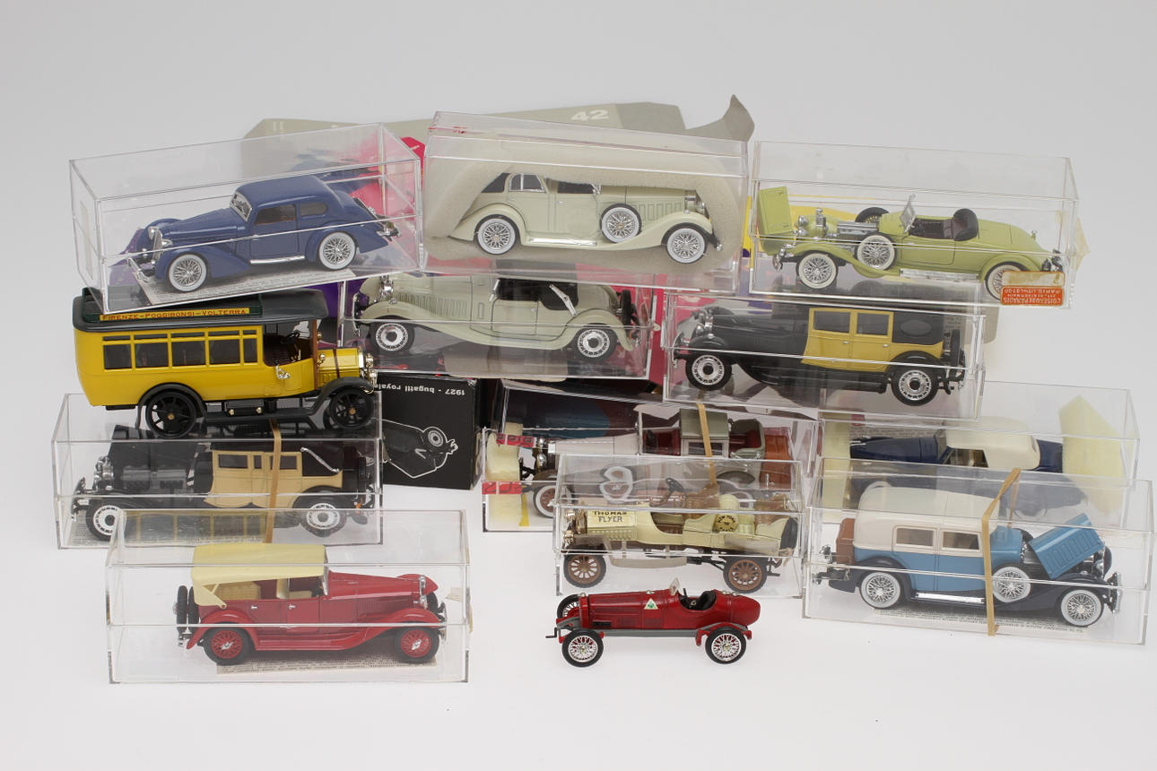 MODELLBILAR RIO 13 stycken i ORIGINALKARTONGER.