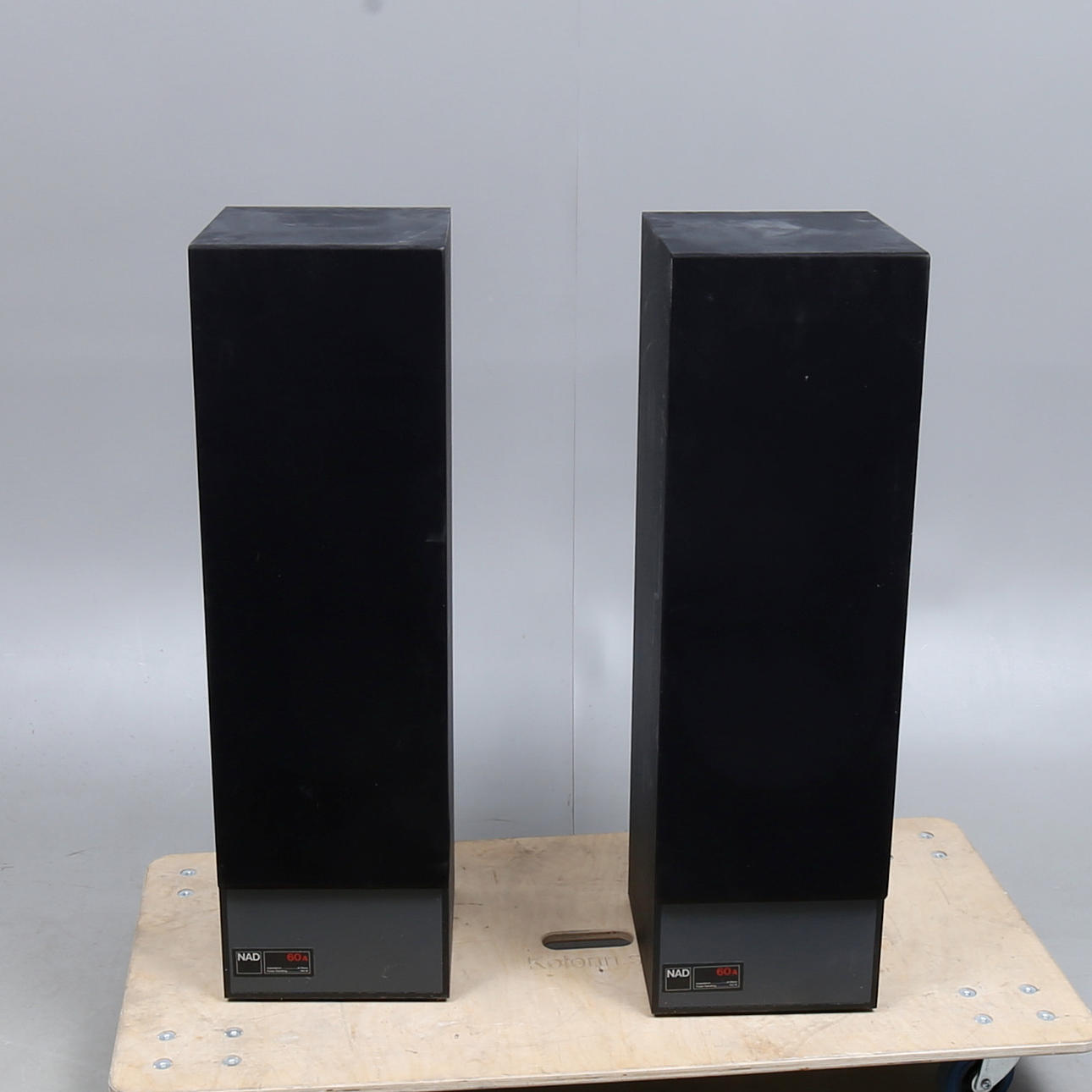 HØJTTALER, 1 par, NAD 60A.