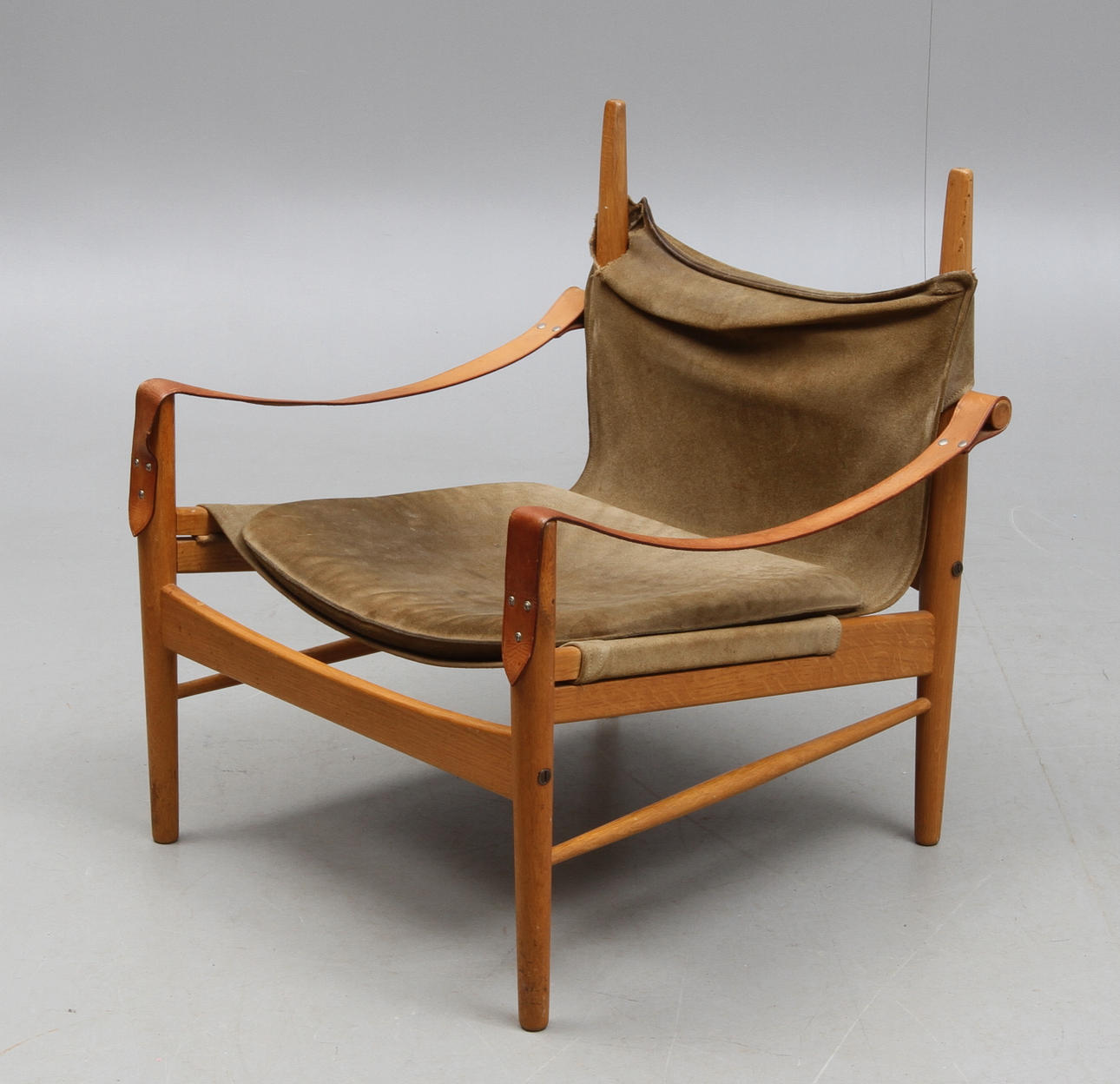 FÅTÖLJ, Hans Olsen, Viskadalens Möbelfabrik, Kinna, brännmärkt.