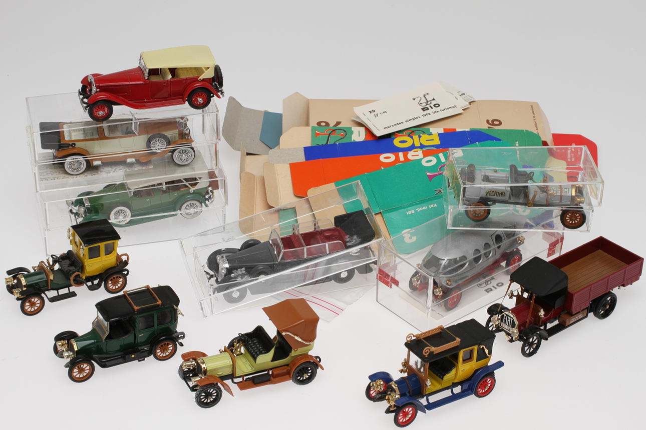 MODELLBILAR RIO 11 stycken i ORIGINALKARTONGER.