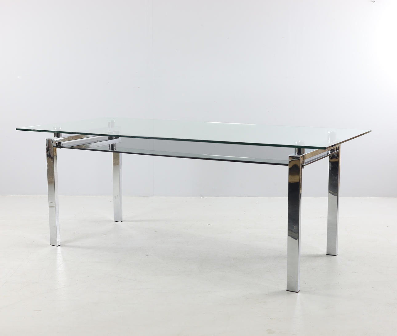 ESSTISCH, Glas und Chrom, Italien.