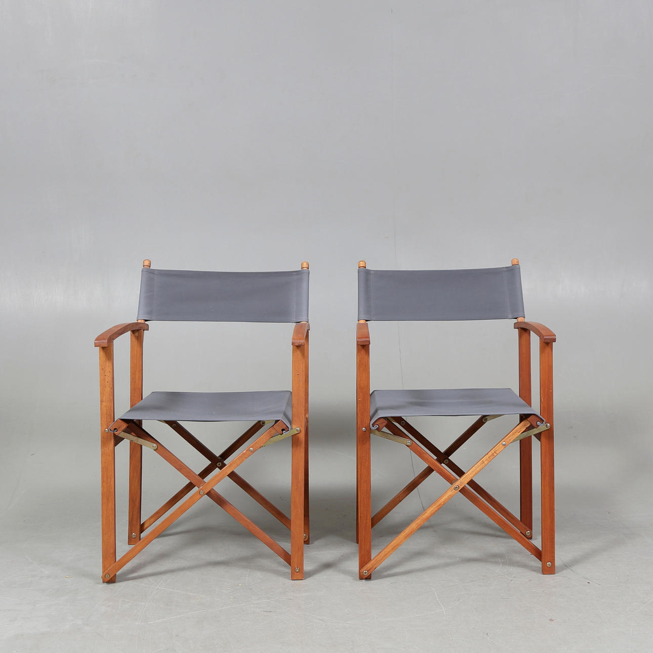 REGISSÖRSSTOLAR, ett par, märkta Villa Lante.