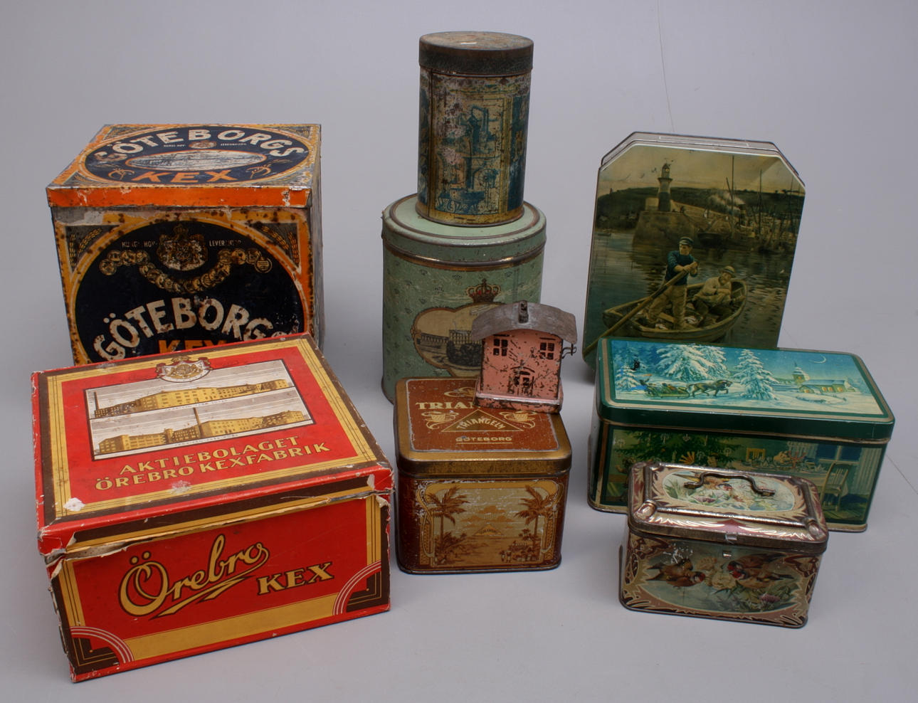 PLÅTBURKAR, 9st, bl a "Örebro Kex" & "Göteborgs Kex", 1900-tal.