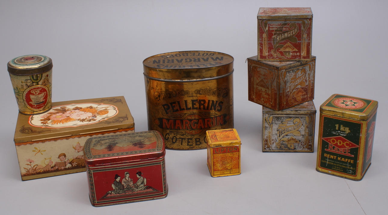 PLÅTBURKAR, 9st, bl a "Pellerins Margarin", 1900-tal.