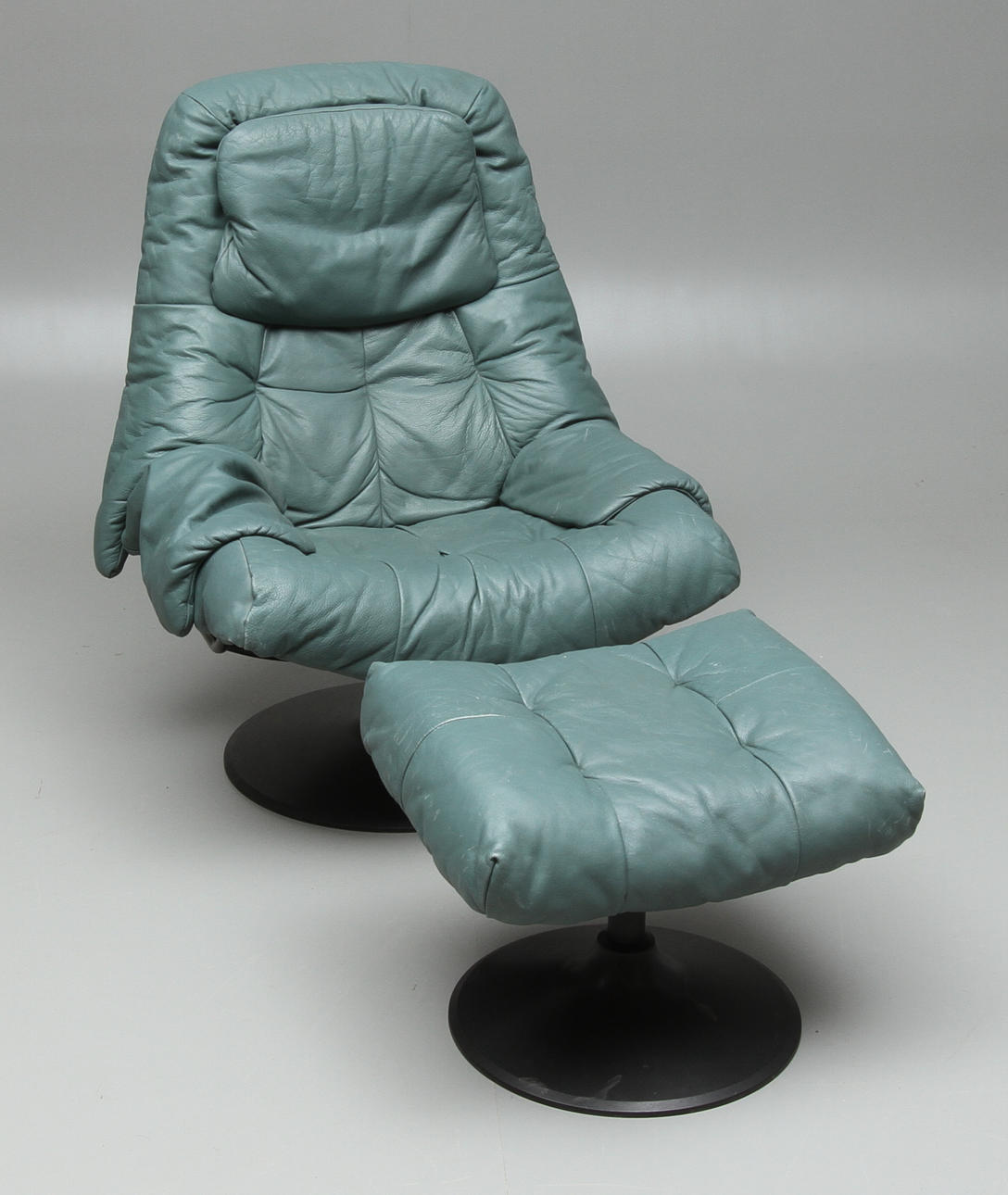 FÅTÖLJ med FOTPALL, Stresslessmodell, 1900-talets slut.