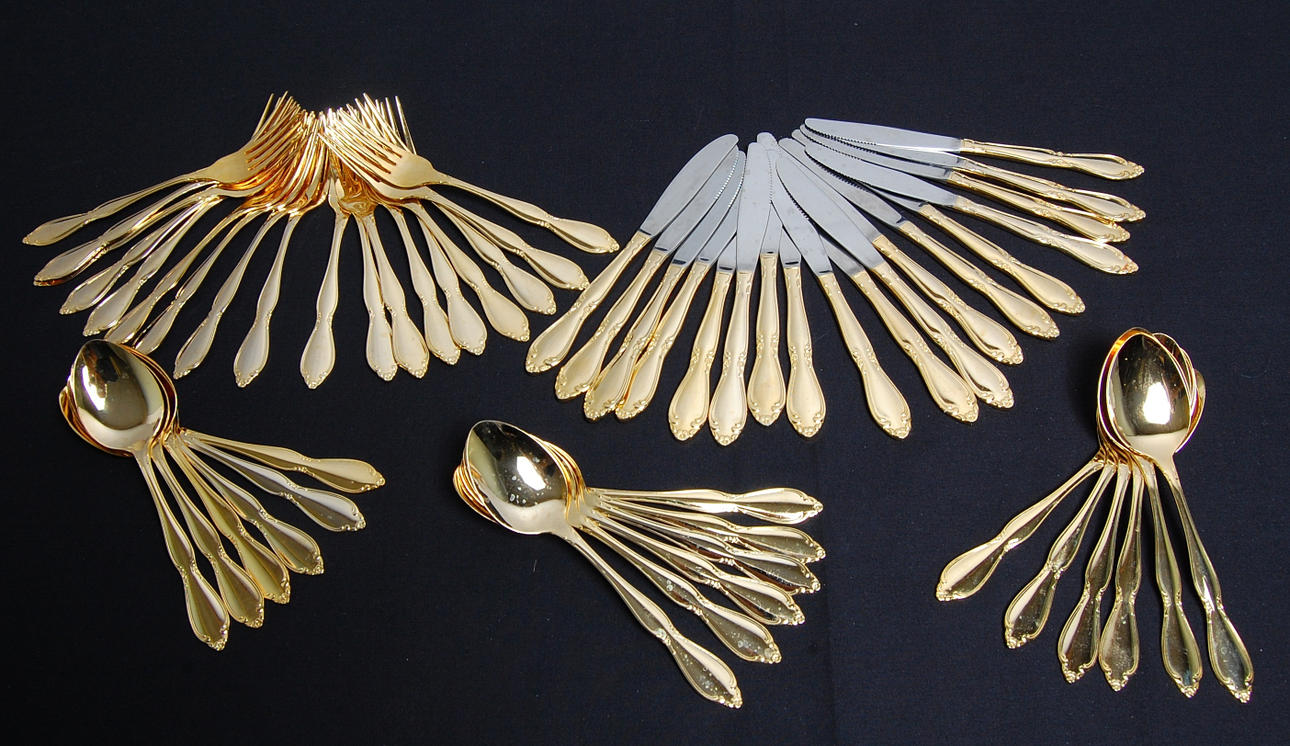 MATBESTICK, 52 delar, förgyllt stål.